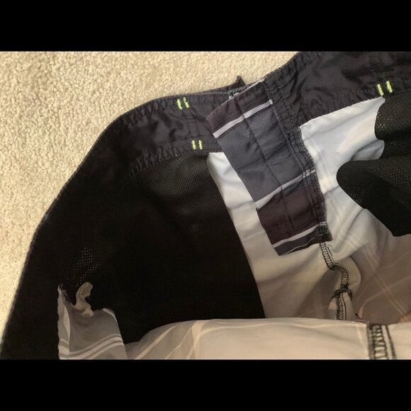 American Eagle Swim Plaid Board Shorts - Picture 4 of 4